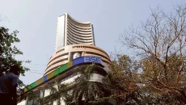 Sensex plunges 678 points, Nifty 50 closes below 17,700