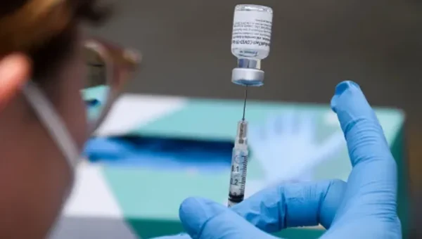 WHO recommends third dose of Corona vaccine for those with weaker immunity