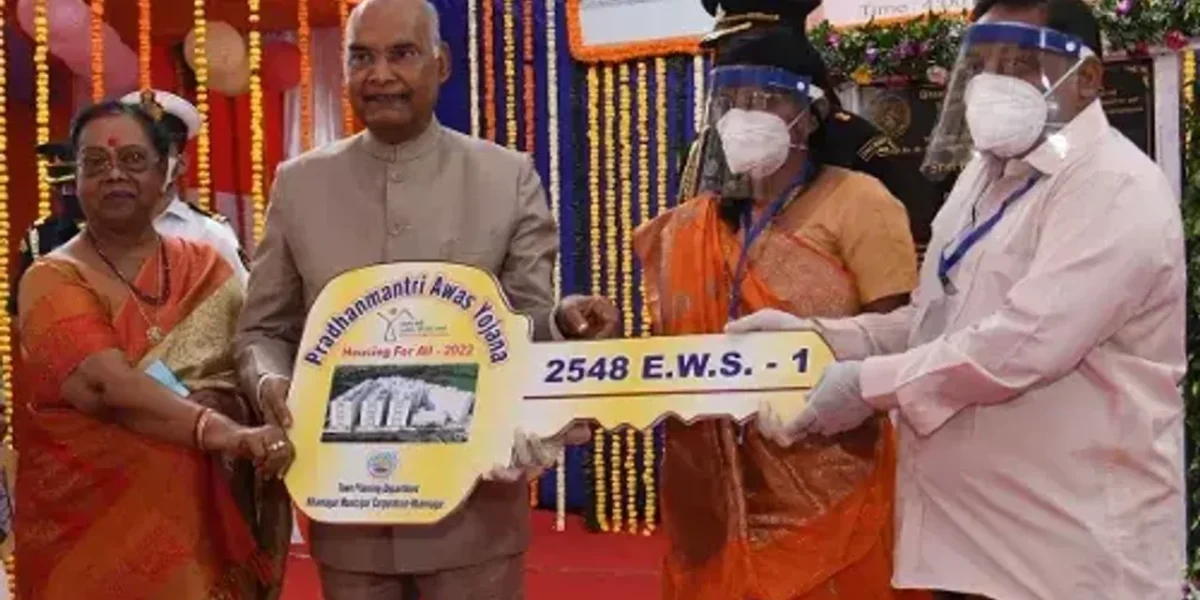 Gujarat: President Ramnath Kovind inaugurates housing scheme for Economically Weaker sections at Bhavnagar