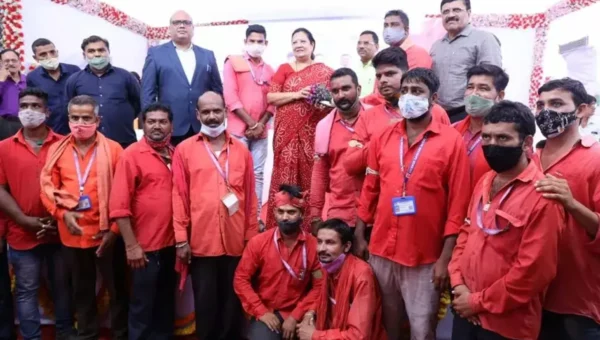Minister of State for Railways inagurated various facilities at Surat