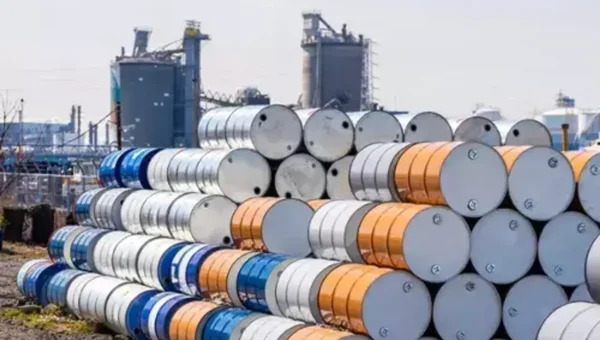 Russia boosts oil and gas output