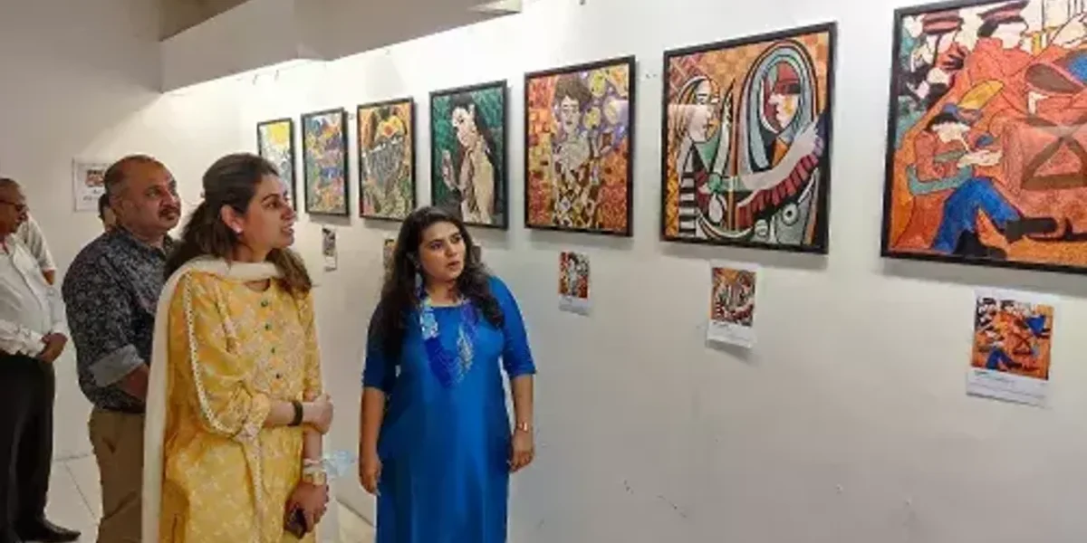 Art lover from Vadodara gives platform to Kashmiri women artists