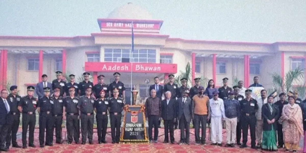 Swarnim Vijay Mashal received by ARMY BASE WKSP at Prayagraj