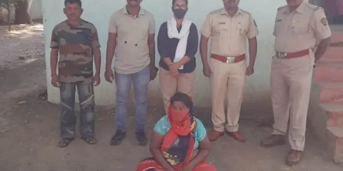 GSPCA Vadodara and Jalgaon Forest Department exposed scam of selling wildlife at Jalgaon