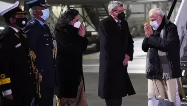 Prime Minister Narendra Modi arrives in Glasgow to participate in World Leaders Summit on COP26