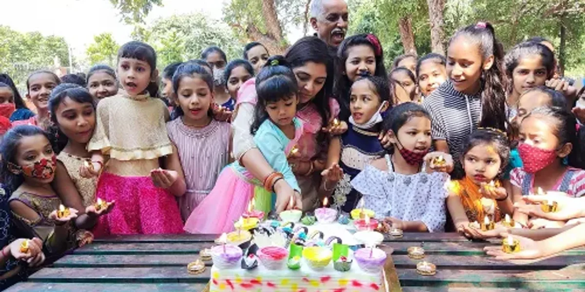 Hoonf Charitable Trust celebrate Diwali with girls from poor and lower middle class families of Vadodara