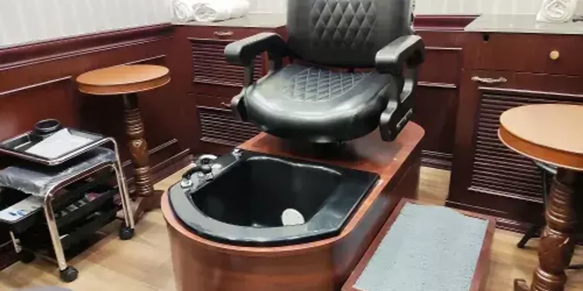 World’s Oldest Barbershop Truefitt & Hill opens in Vadodara