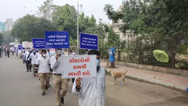 Rally by doctors in view of their long pending demands
