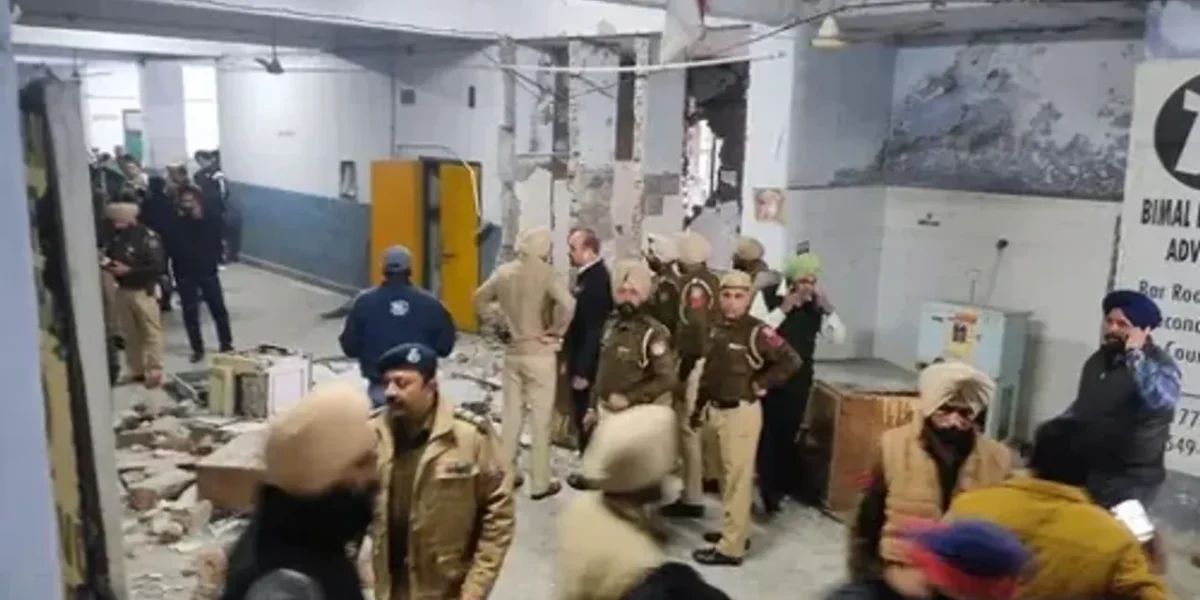 Explosion inside Ludhiana district court complex; 2 dead, 5 injured