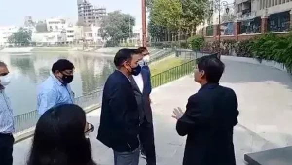 Central Smart City Mission team visited Vadodara to review ongoing projects