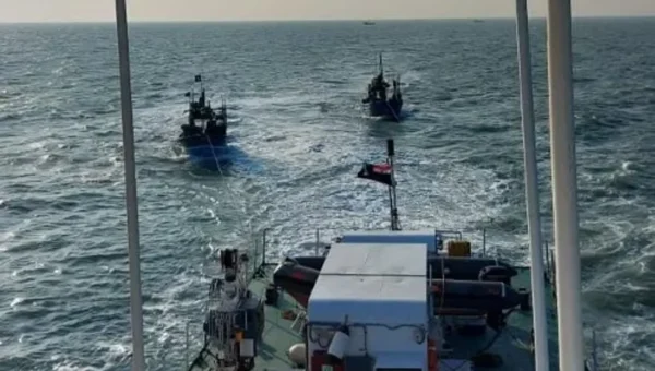 Indian Coast Guard apprehends Pakistani Fishing Boats in Arabian sea