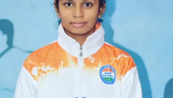 Daughter of paper distributor in Vadodara to represent Gujarat in national Kick Boxing tournament at Pune
