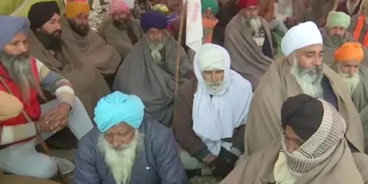 Farmers continue to block railway tracks; movement of 156 trains affected