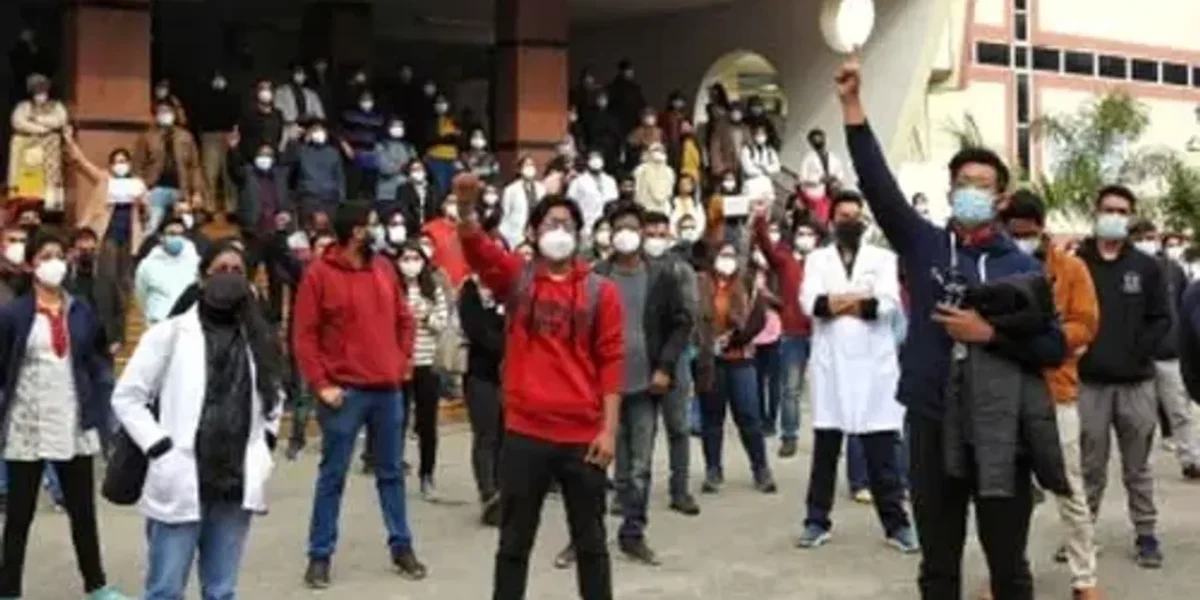 Resident doctors call off their strike, resumed work from 12 PM today