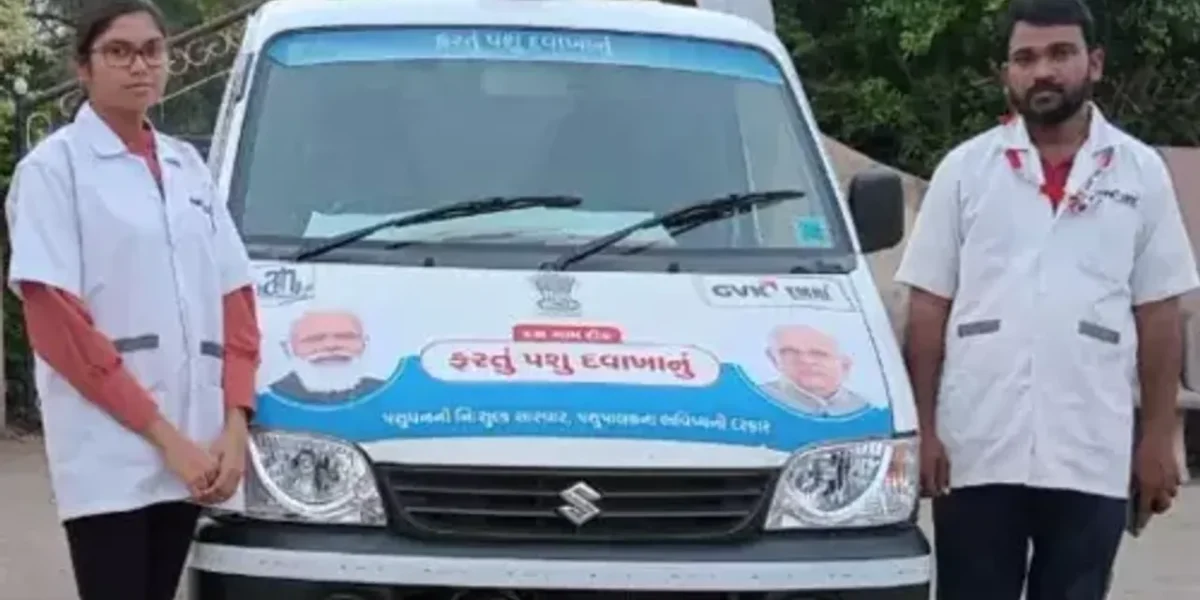 Veterinary doctor of the mobile veterinary hospital successfully saved the life of Jersey cow by removing its ore