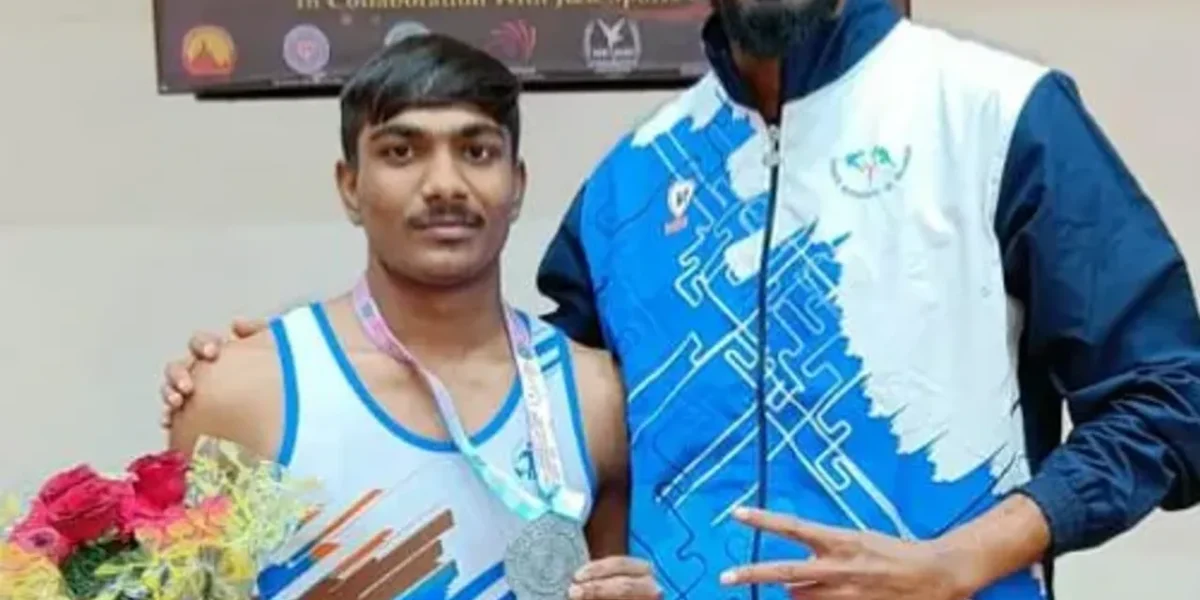 Silver Medal in National Junior Gymnastics to a student of Sports Training Center, Vadodara