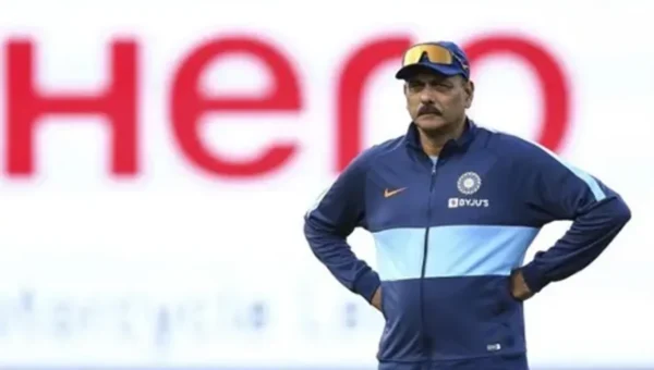 Ravi Shastri backs up split captaincy