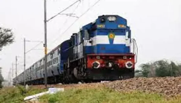 Western Railway surpasses Rs. 200 cr milestone in parcel revenue