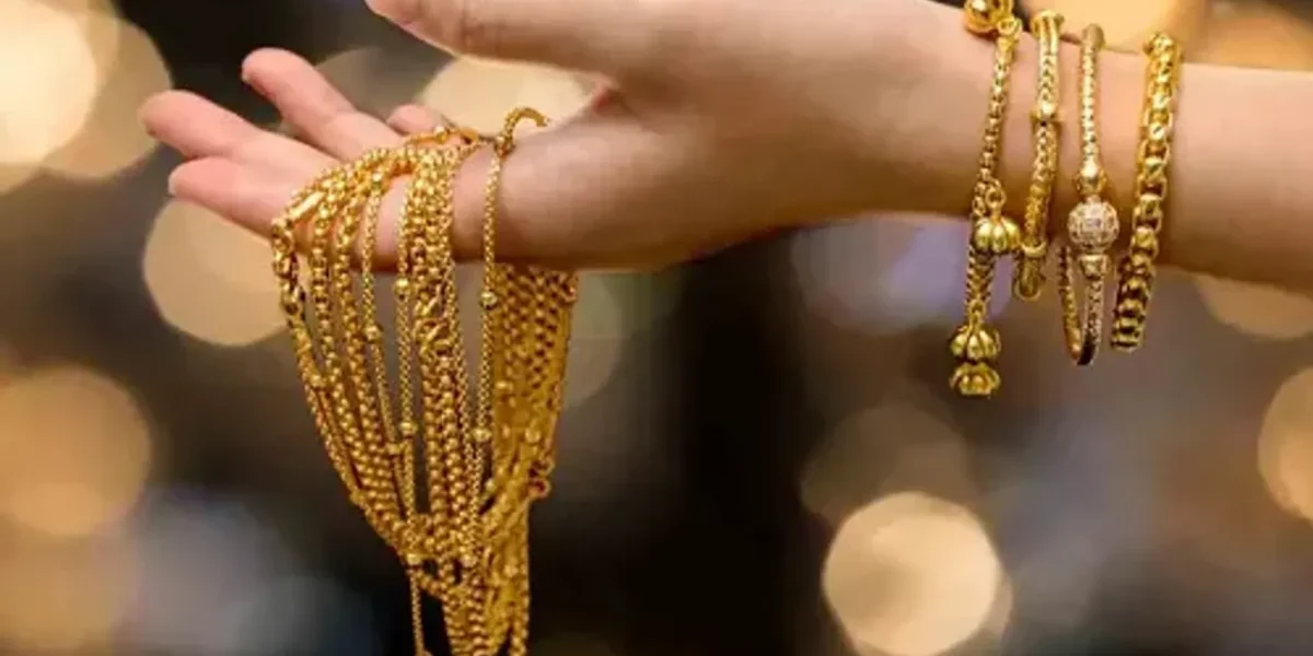 Gold price down by Rs 600 today, check revised rates in your city