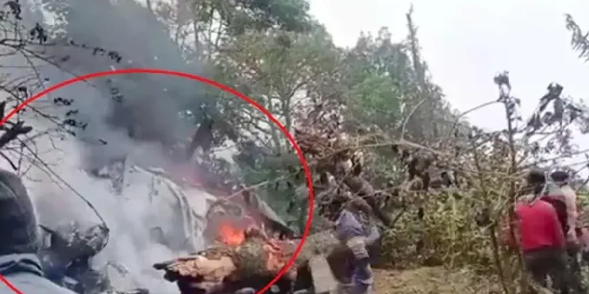 Chopper of CDS Gen Bipin Rawat crashes in Tamil Nadu, killing four