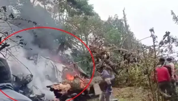 Chopper of CDS Gen Bipin Rawat crashes in Tamil Nadu, killing four