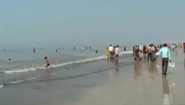 COVID-19 surge: After 5 p.m., no visit to beaches, parks, or gardens are permitted in Mumbai