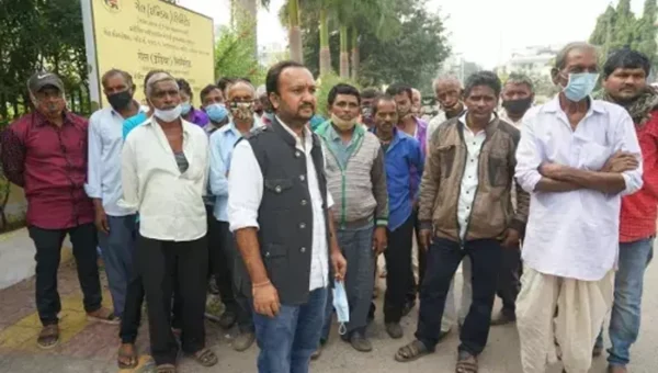 Padra MLA with farmers form Chokari village protest outside Gail office for non payment of proper compensation