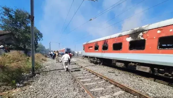 Gandhidham-Puri Express train catches fire near Maharashtra’s Nandurbar station
