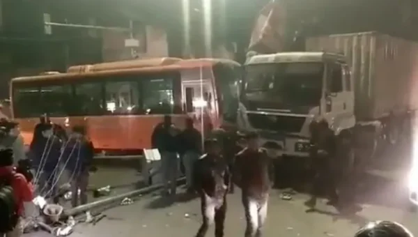 Kanpur: At least six dead, several injured as electric bus mows down bystanders, destroys vehicles