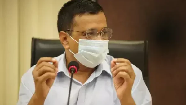 Delhi CM Arvind Kejriwal tests COVID-19 positive, isolates himself
