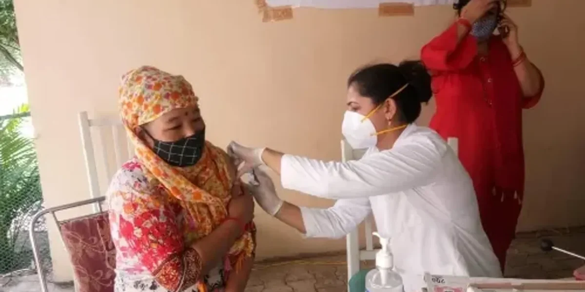 Over 163 crore 84 lakh COVID vaccine doses administered under Nationwide Vaccination Drive so far