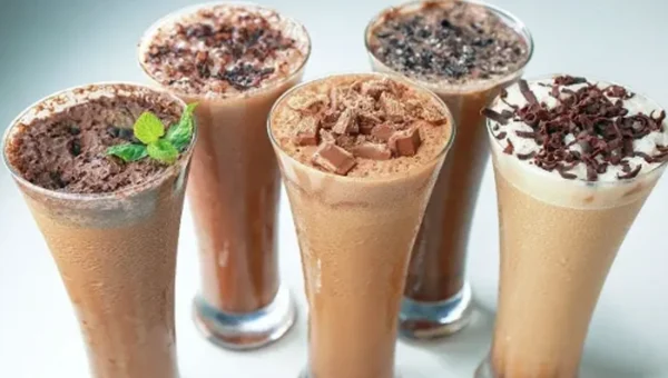 Frosty and satisfying cold coffee for chilly atmosphere