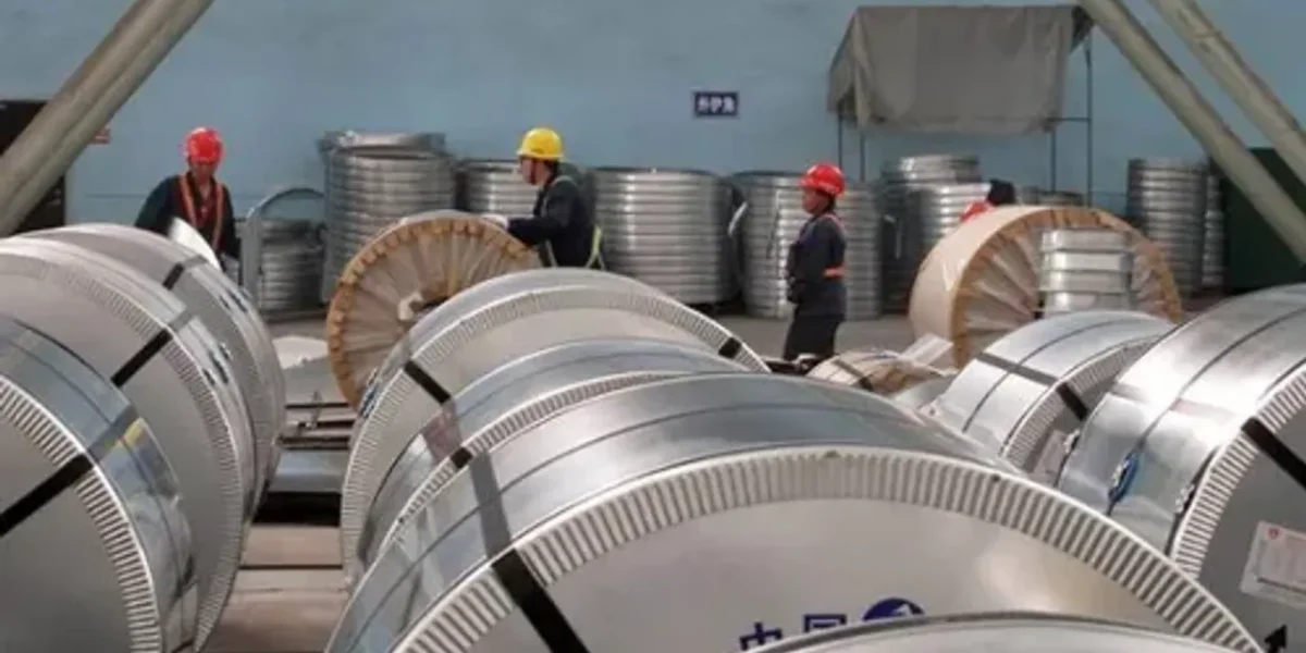 Adani and a South Korean company have signed pact to build a steel factory in Mundra worth Rs 500 crore