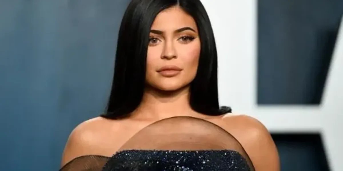 Kylie Jenner is the first woman to reach 300 Million Instagram followers