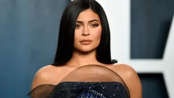 Kylie Jenner is the first woman to reach 300 Million Instagram followers