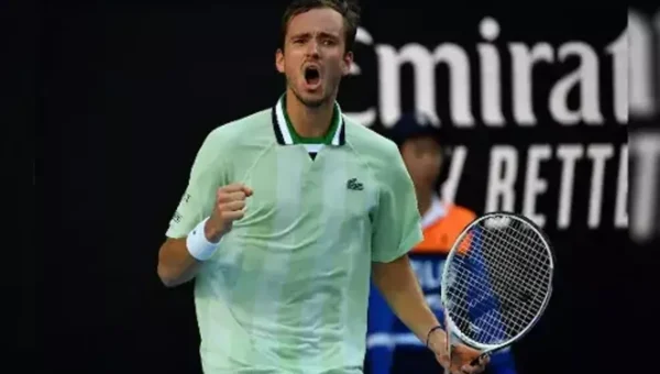 Australian Open: Simona Halep, Daniil Medvedev, Stefanos Tsitsipas to play quarterfinal matches