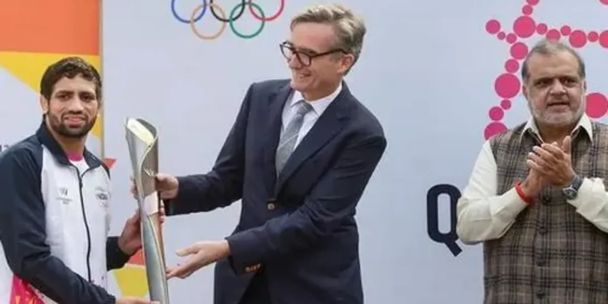 Ravi Dahiya starts Queens Baton Relay in India