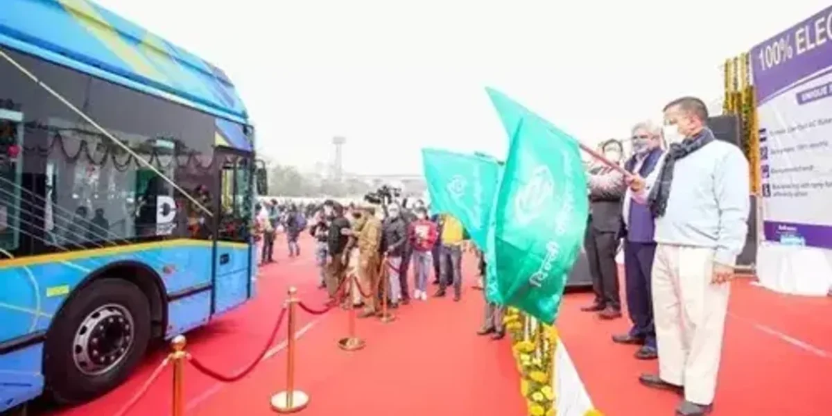 Arvind Kejriwal flags off first DTC electric bus