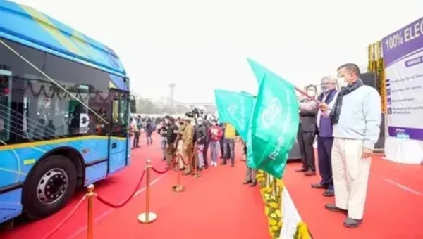 Arvind Kejriwal flags off first DTC electric bus