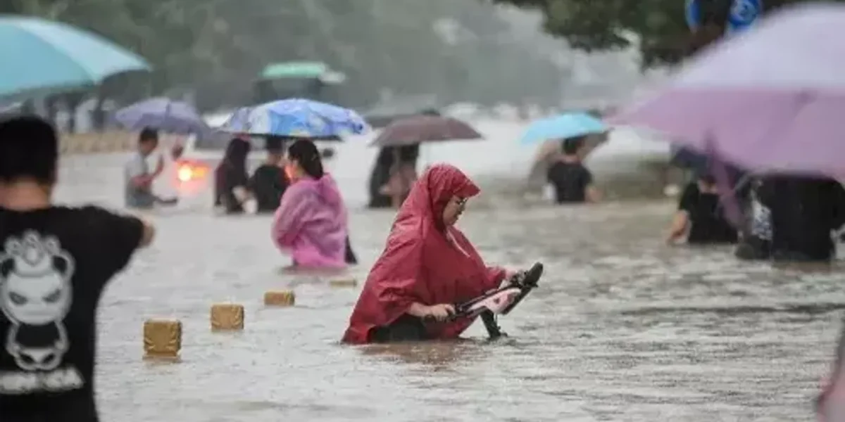 Ganzi Tibetan province of China floods, killing 7 people