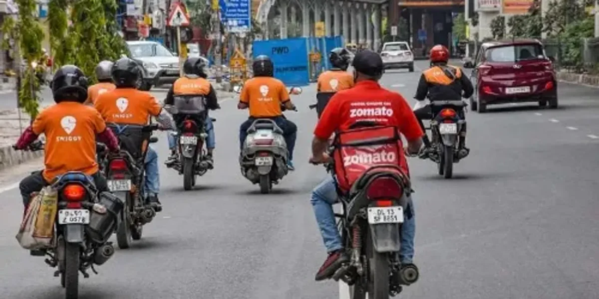 Swiggy clocks over 9,000 orders, Zomato crosses 7,000 orders per minute on New Year’s Eve