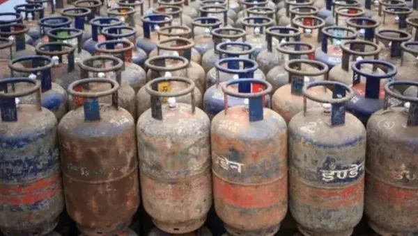 Commercial LPG gas cylinder price slashed By 102.50