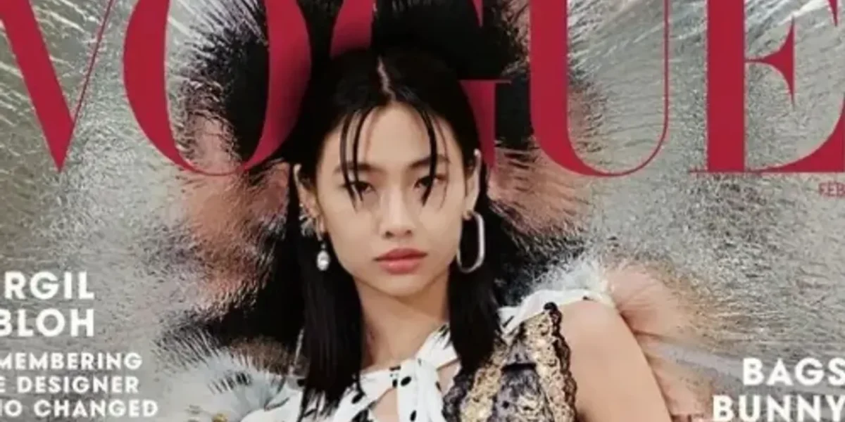 Jung Ho-yeon of Squid Game is the first Asian model to be on the cover of Vogue magazine