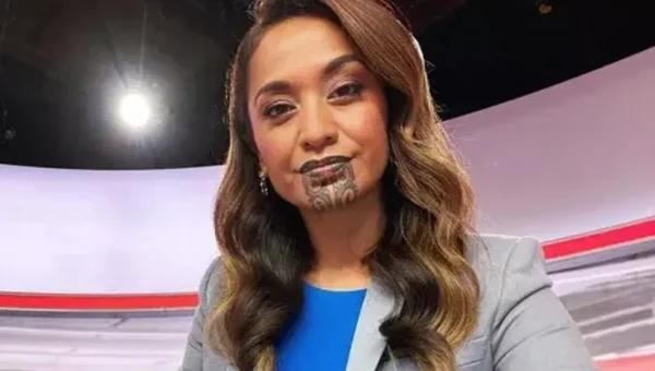 New Zealand Journalist Makes History, First news Anchor With Maori Face Tattoo