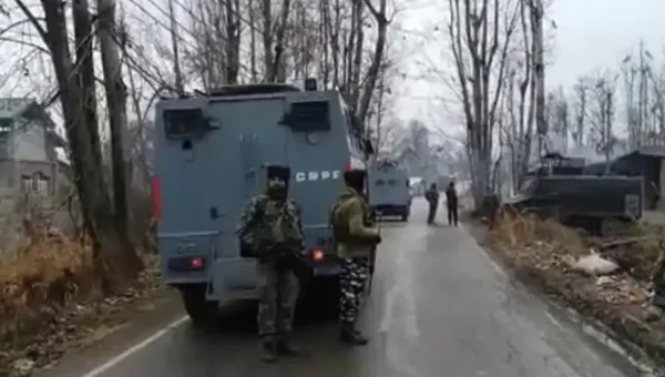 In Kulgam, J&K, two Lashkar-e-Taiba terrorists were killed in an encounter