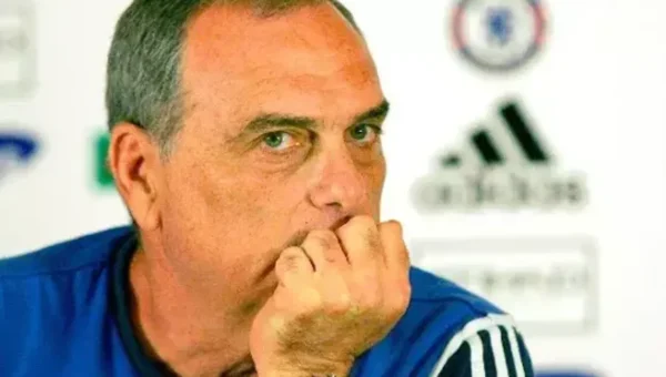 Avram Grant, an Israeli coach, is being investigated by FIFA for sexual harassment
