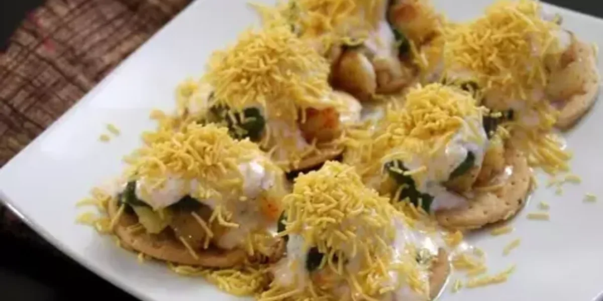 An easy and quick yoghurt based recipe, Dahi papdi Chaat