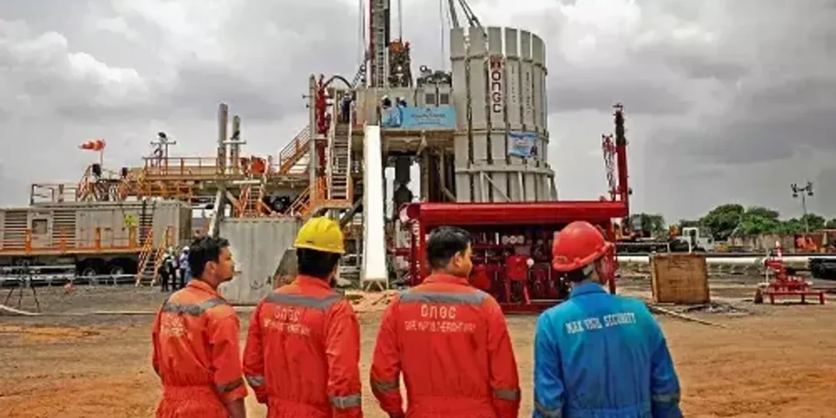 ONGC net profit jumps nearly 7-fold to Rs.87.6 bn in Q3