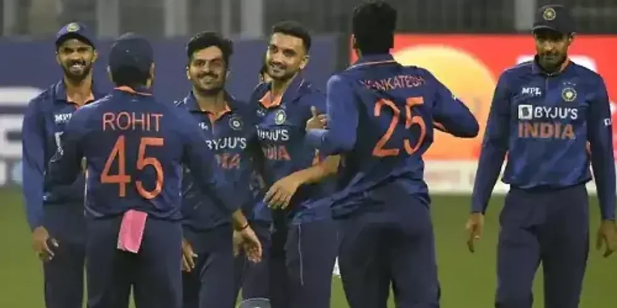 India beat West Indies by 17 runs in third & final T20 to clinch series 3-0