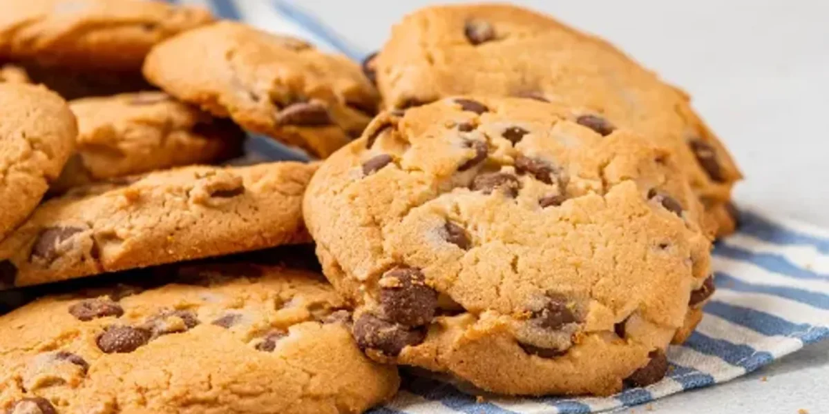 Warm and delicious: This is Subway’s classic chocolate chip cookie recipe
